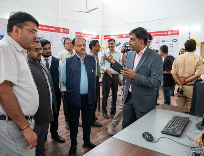 HVRDC ने राजस्थान के अधिकारियों के सामने ‘HVRDC Centre for Advanced Electric Mobility Systems’ का किया प्रदर्शन